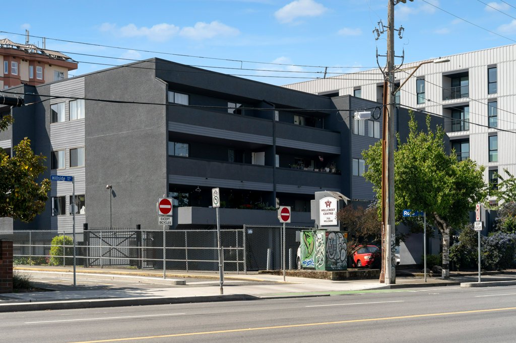#408 – 755 Hillside Avenue – photo 01