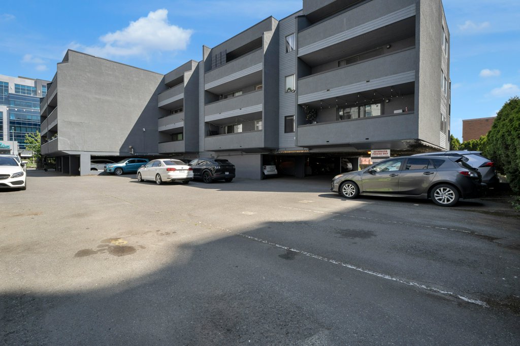 #408 – 755 Hillside Avenue – photo 25