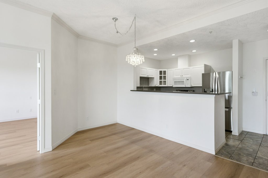 #409 – 380 Waterfront Crescent – photo 10