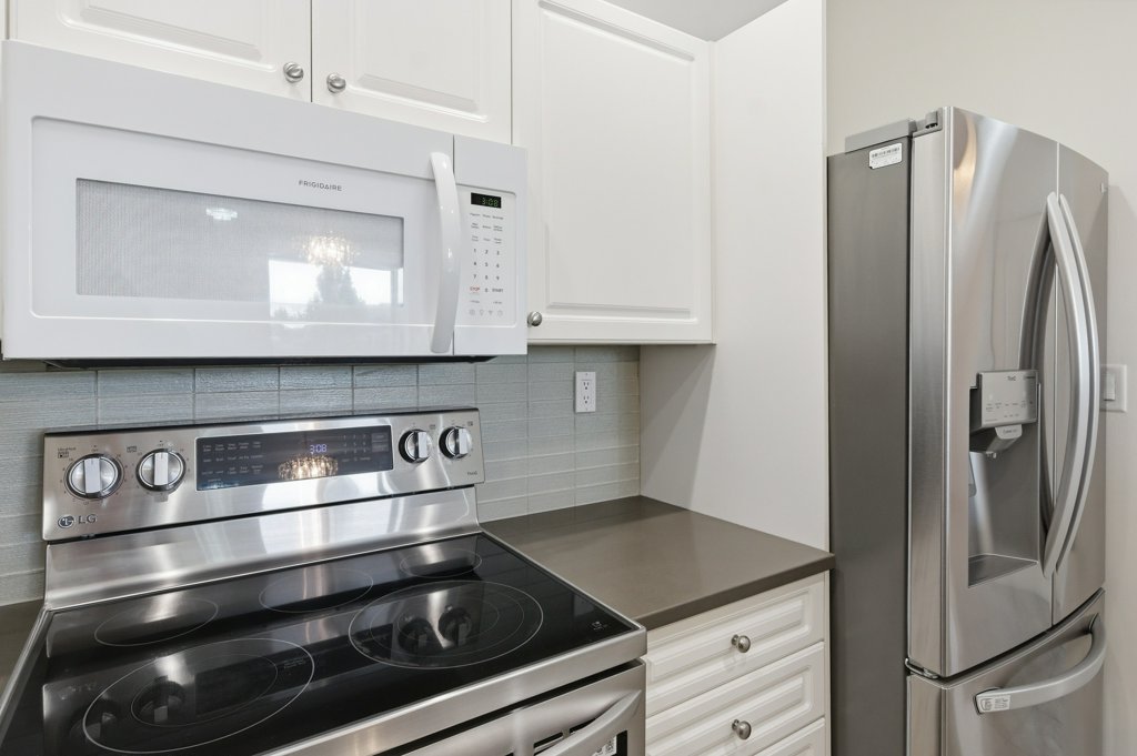 #409 – 380 Waterfront Crescent – photo 16