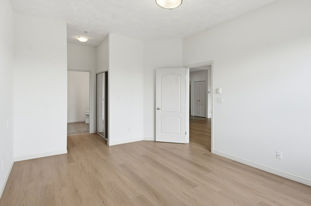 #409 – 380 Waterfront Crescent – photo 21
