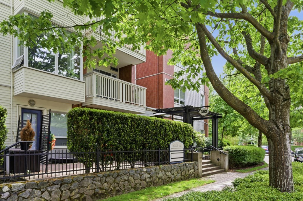 #409 – 380 Waterfront Crescent – photo 34