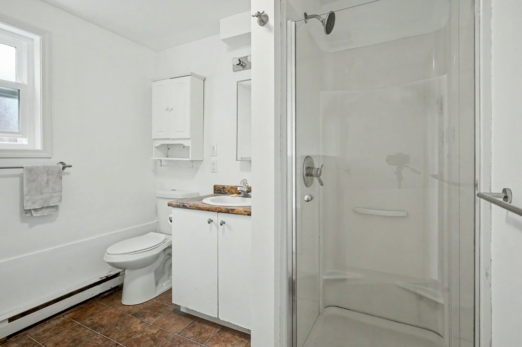 #A – 3370 Fulton Road – lower suite – photo 09