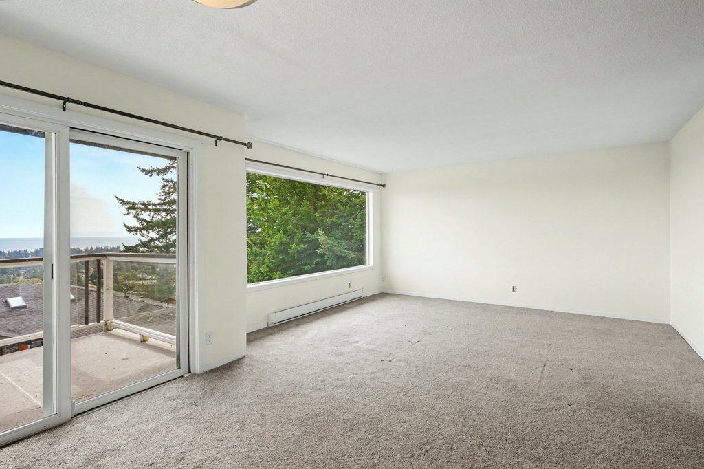 #A – 3370 Fulton Road – upper suite – photo 05