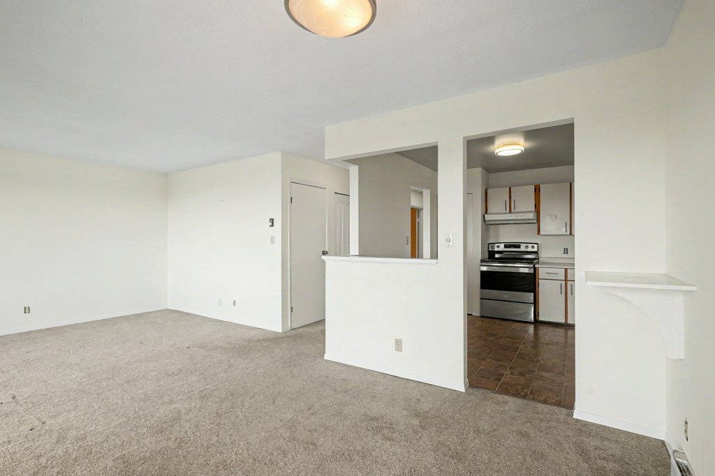 #A – 3370 Fulton Road – upper suite – photo 06