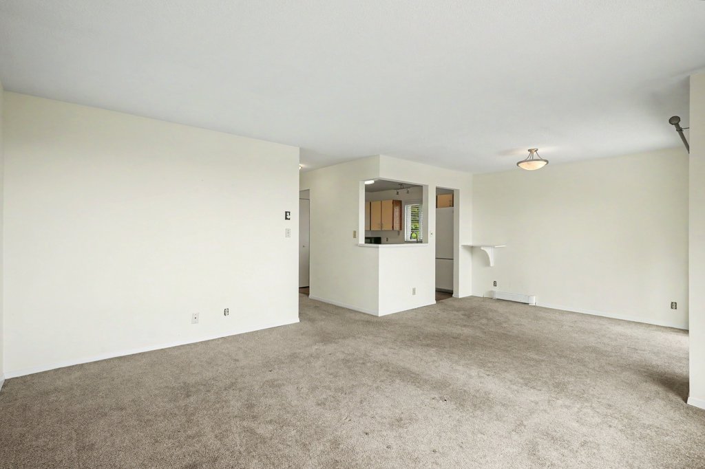 #A – 3370 Fulton Road – upper suite – photo 07