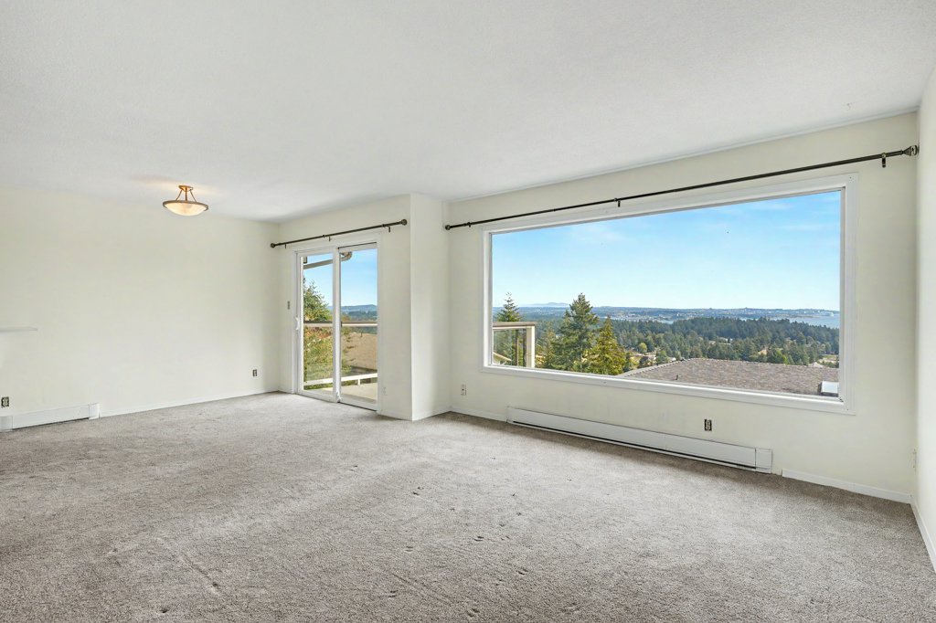 #A – 3370 Fulton Road – upper suite – photo 08