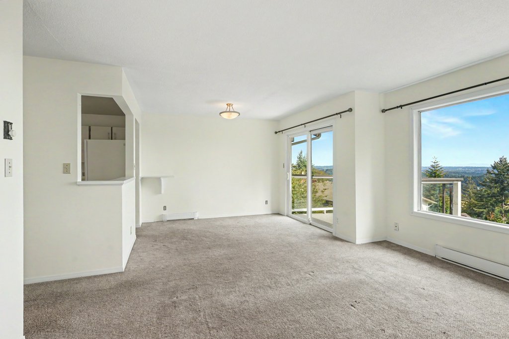 #A – 3370 Fulton Road – upper suite – photo 09