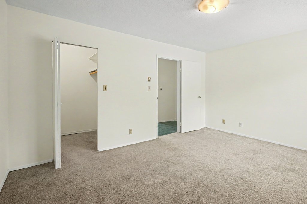 #A – 3370 Fulton Road – upper suite – photo 13